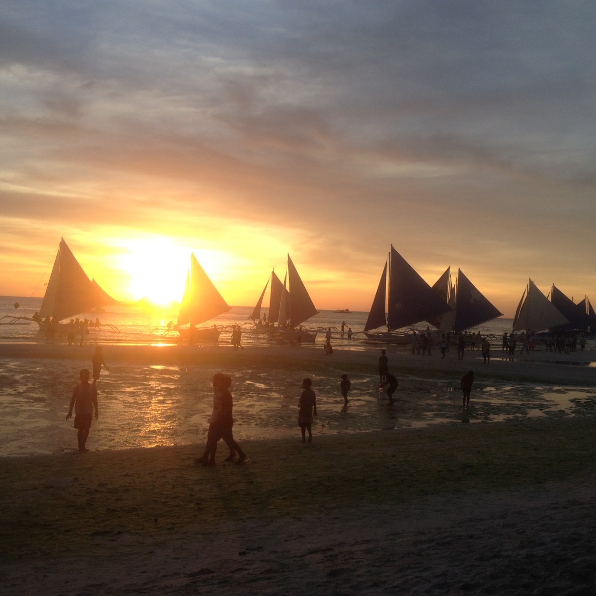 Asian Adventure: Boracay, Philippines – White Sand&nbsp;Beach
